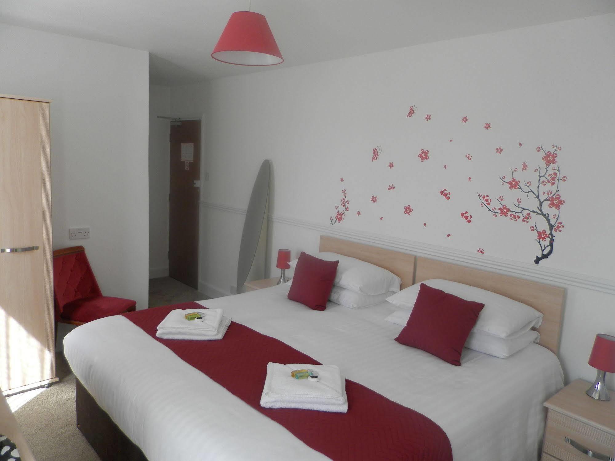 Wayside Cheer Hotel Castel Buitenkant foto